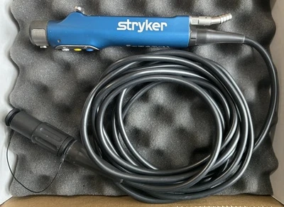 Stryker Formula 180 Shaver Handpiece With Buttons - Image 1 of 4