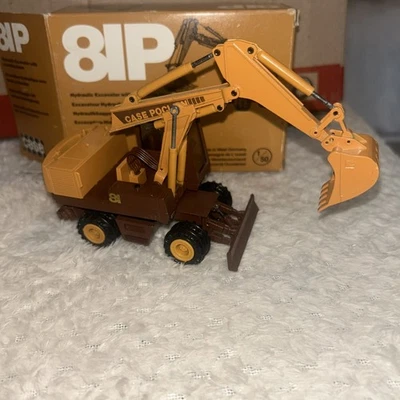 Conrad Case Poclain 81P 4 Wheel Hydraulic Excavator 1/50 scale Boxed - Image 1 of 4
