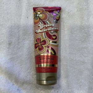 Bath & Body Works Groovy Watermelon Ultimate Hydration Body Cream 8 oz NEW - Picture 1 of 1