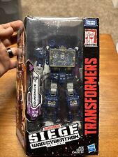 Hasbro Transformers Voyager Class WFC-S25 Soundwave Siege War for Cybertron 2019