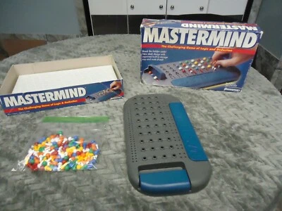 VINTAGE 1996 PRESSMAN MASTERMIND GAME #3018 ( no instructions ) ^ - Image 1 of 4