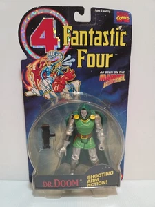Figura de acción de colección ToyBiz Marvel 1994 Fantastic Four Doctor Doom brazo de tiro nueva en caja - Imagen 1 de 12