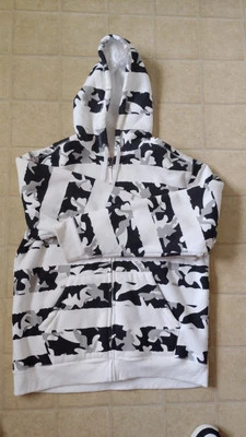 Route 66 White Camo Hoodie Pre Owned Size Large  - Image 1 of 4