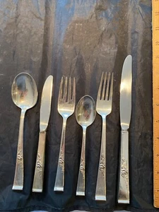 REED AND BARTON STERLING SILVER CLASSIC ROSE 1 SETTING 6 PIECES PER SETTING - Picture 1 of 3