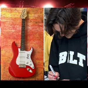GFA Teenage Heartbreak Star * HUDDY * Podpisana gitara elektryczna PROOF COA - Zdjęcie 1 z 8