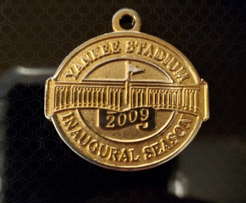 New York Yankees 2009 Inaugural Season Zales Stadium Tours Cover