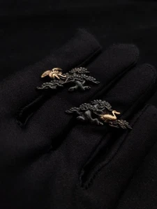 Menuki modello gru in pino tipo giapponese per wakziashi Tanto Y064 - Foto 1 di 9