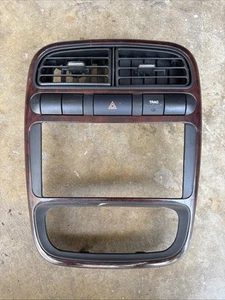 2001-2002 Saturn L200 Woodgrain Radio Vent Bezel Center Dash Trim OEM - Picture 1 of 8