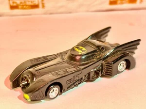 VINTAGE/Batmobile/1989/DC ComicsBlack/ERTL/Never rub another man's RHUBARB! - Picture 1 of 6