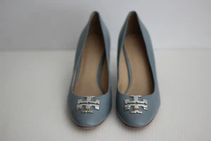 Tory Burch 'Raleigh' Leather Pump Logo Toe- Brook Light Blue / Silver - 8M (C63) - Picture 1 of 9