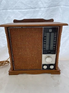 Radio RCA # RZC 258L Acabado Arce FM/AM De Colección Probada ¡Excelente Estado de Funcionamiento! - Imagen 1 de 10