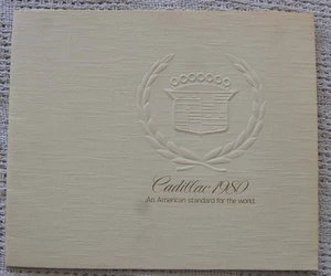 CATÁLOGO FOLLETO DE VENTA DE COLOR CADILLAC 1980 EN RELIEVE DE COLECCIÓN - Imagen 1 de 6