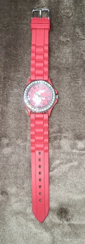 Ladies Washington State University Cougars Crimson Watch W/Bling Around the Face Cover