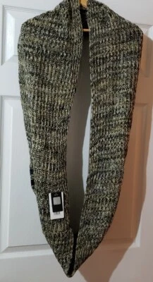 NFL Saints Infinity Scarf One Size  With Tags - Image 1 of 4