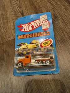 1983 HOT WHEELS WORKHORSES PETERBILT TANKER TRUCK CALIFORNIA CONSTRUCTION METAL - Picture 1 of 5