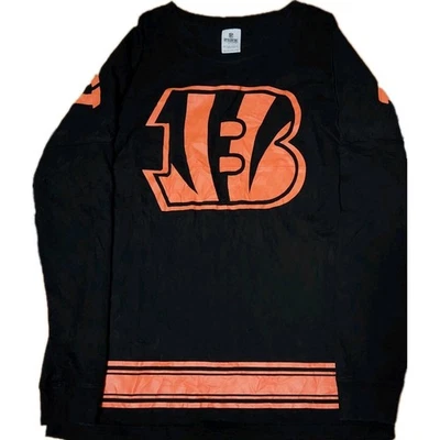 🔥 Victoria’s Secret PINK Cincinnati Bengals Long Sleeved Love Pink Small 27x23 - Image 1 of 3