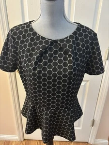 Elle Black With White Honeycomb  Peplum Stretch Top Size Large  Short Sleeve - Picture 1 of 3