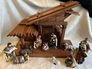 Natuvity Set 12 Piece Hand Painted Porcelain Religious - Picture 1 of 3