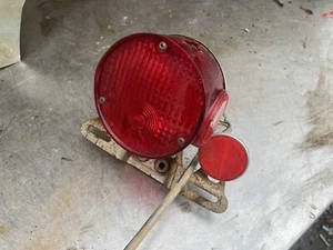 75 Yamaha RD125 Tail light and Tag Bracket - Imagen 1 de 6