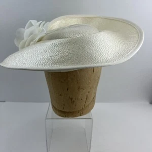 Vintage Off White Sculptural Dress Church Kentucky Derby Formal Hat Floral 6 7/8 - Picture 1 of 9