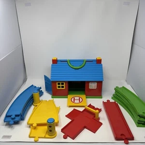 Vintage Mattel My First Thomas - Thomas Deluxe Track & Station Set - Picture 1 of 11