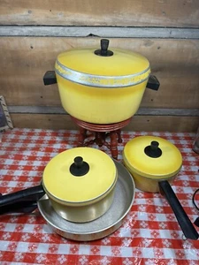 Vintage Kitchen Delight 7-teiliges Kochset Gelb Aluminium Hergestellt in den USA - Bild 1 von 15