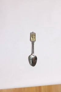 1982 Statue of Liberty Foundation souvenir spoon - Picture 1 of 1