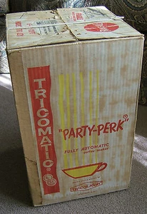 VINTAGE AUTOMATIC COFFEE MAKER/PERCOLATOR/TRICOLATOR - TRG 32X - 8-32 CUPS -L@@K - Picture 1 of 10