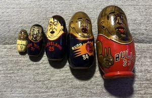 Muñecas anidadoras vintage de los Chicago Bulls Jordan Barkley Ewing precio único 5 piezas - Imagen 1 de 3
