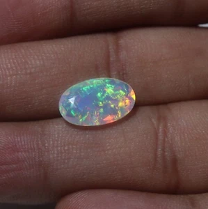 2.2 Cts 14.3x8.9 MM Natural AAA Green Red Fire Ethiopian Opal Faceted Oval - Picture 1 of 8