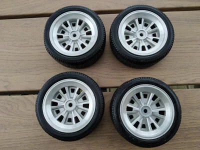 RC 1/10 Kyosho Nostalgique Halibrand pneus HS (vintage 1/9.8 tamiya) - Photo 1/2