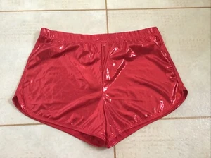 NEU glänzend metallic rot Shorts Kostüm elastische Taille groß dehnbar - Bild 1 von 6