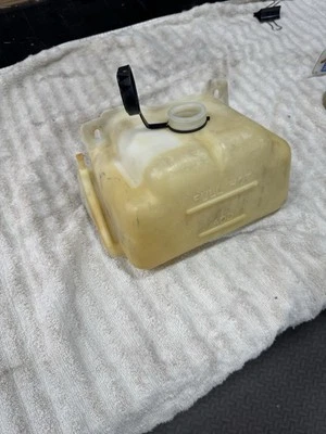 Lincoln Mark VII расширительный переливной бак резервуар охлаждающей жидкости оригинальный - Изображение 1 из 4