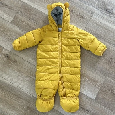 Baby Gap Traje de Nieve Puffer Bunting Abrigo Ligero Cálido Primaloft Amarillo 0-6 M Foto 1 de 4