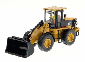 DIECAST MASTERS - Cargadora CATERPILLAR 924G con conductor - 1/50 - DCM85057 - Imagen 1 de 8