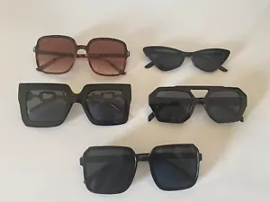 Vintage Style Women’s Sunglasses - Oversized Black Gold Leopard Cat Frame - Picture 1 of 12