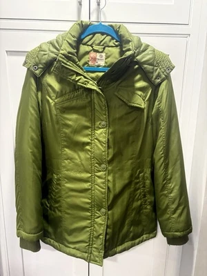 Chaqueta de esquí verde para mujer Parka con volantes tallada Abrigo de invierno con capucha M capucha extraíble Foto 1 de 4