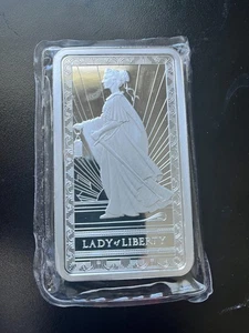 PAMP SUISSE 10 OZ SILVER 999.0 FINE LADY OF LIBERTY SEALED BAR - Picture 1 of 2