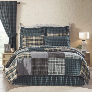 Farmhouse Queen Quilt Green Pine Grove Chambray Cotton Bedroom Decor VHC Brands - Picture 1 of 5