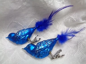 Estate Find ~ Lot/2 BLOWN GLASS Clip On BLUEBIRD Feather Tail Ornaments - Picture 1 of 7
