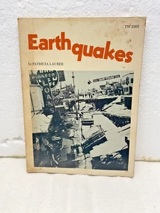 Earthquakes by Patricia Lauber - 1975 Paperback Book - Good Condition - Picture 1 of 5