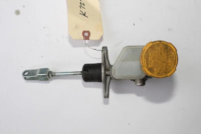 Subaru WRX Impreza 2003-2005 cilindro maestro y depósito de líquido de frenos K727 Foto 1 de 4