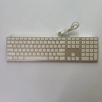 Genuine Apple Aluminum Slim Keyboard Numeric Keypad With Dual USB Port  A1243 - Image 1 of 4