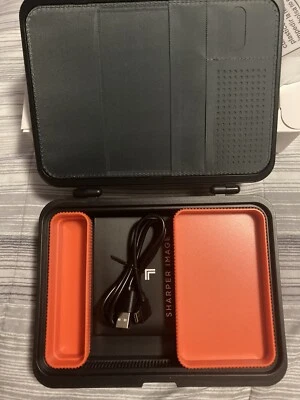 Valet sem fio Sharper Image com almofada de carregamento - Imagem 1 de 4