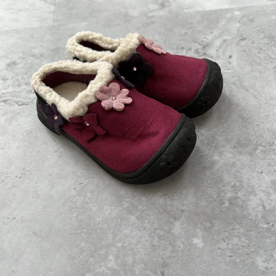 Smartfit 女孩 5 码 1/2 夏尔巴内衬鞋粉色堵塞懒人鞋 — 第 1/4 张图片