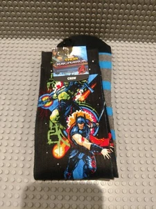 NEW - Thor Ragnarok Crew Socks - Hulk/Thor Battle - MARVEL AVENGERS - Picture 1 of 6