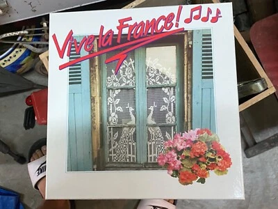 ANCIEN COFFRET 8 DISQUE 33 TOURS VINYLE VIVE LA FRANCE - Photo 1/3