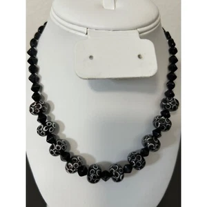 Black and White Venetian Style Glass Art Skunk Bead 16” Necklace Vintage - Picture 1 of 6