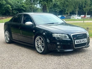 AUDI RS4 - Picture 1 of 7