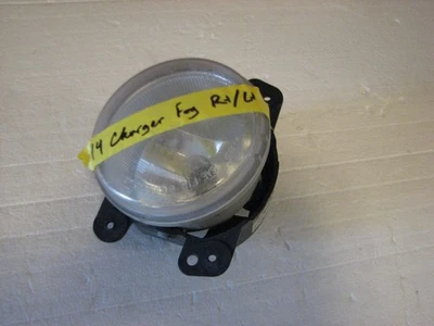 Dodge Challenger 10-14 Charger Nitro Avenger Caliber Fog Light Lamp LT or RT OEM - Image 1 of 4